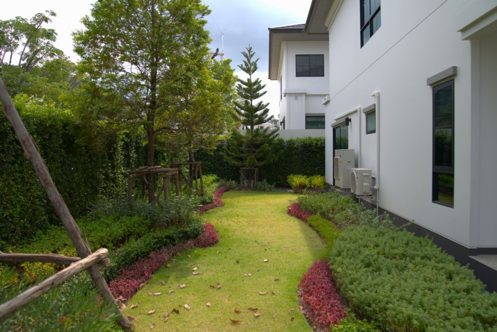 Setthasiri Koh Kaew Phuket 4 Bed Villa for Sale – Corner Plot, Solar Panels - Photo 2