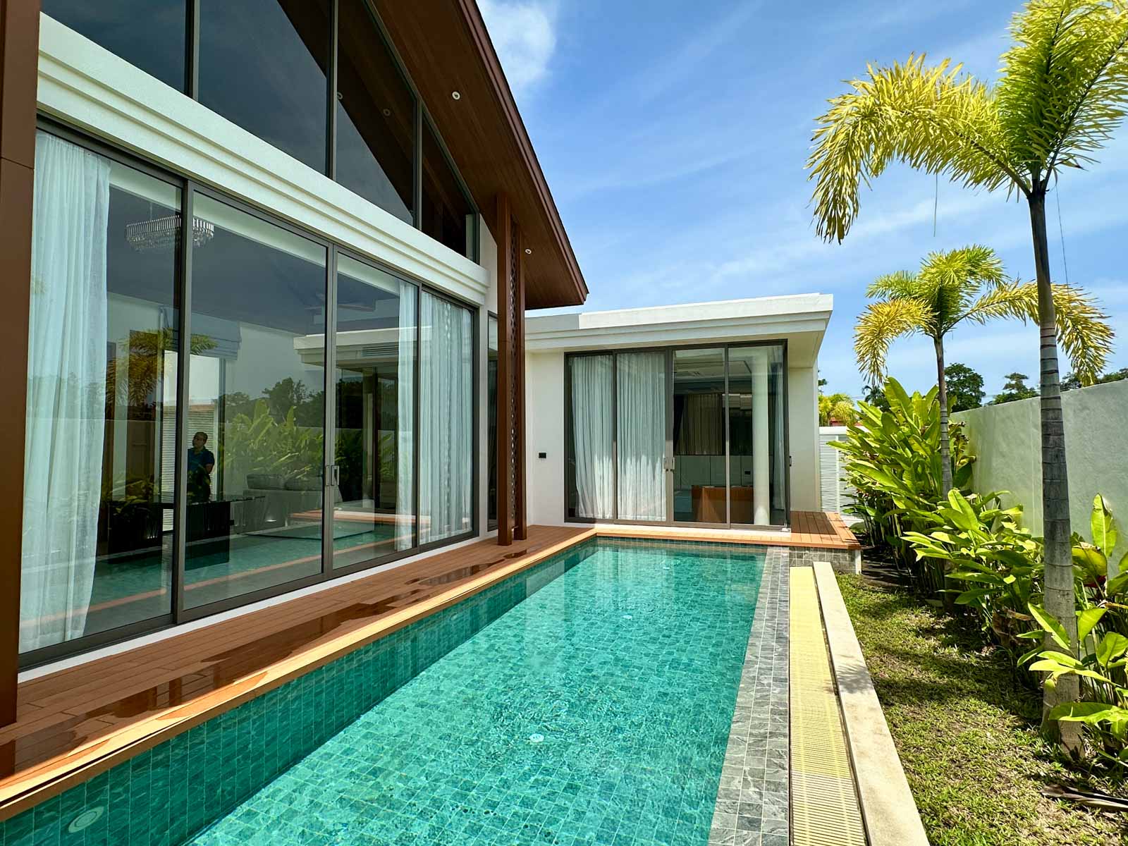 3-Bedroom Ozone Resale Villa - Ready to move & 1-Year Financing Plan - Photo 3