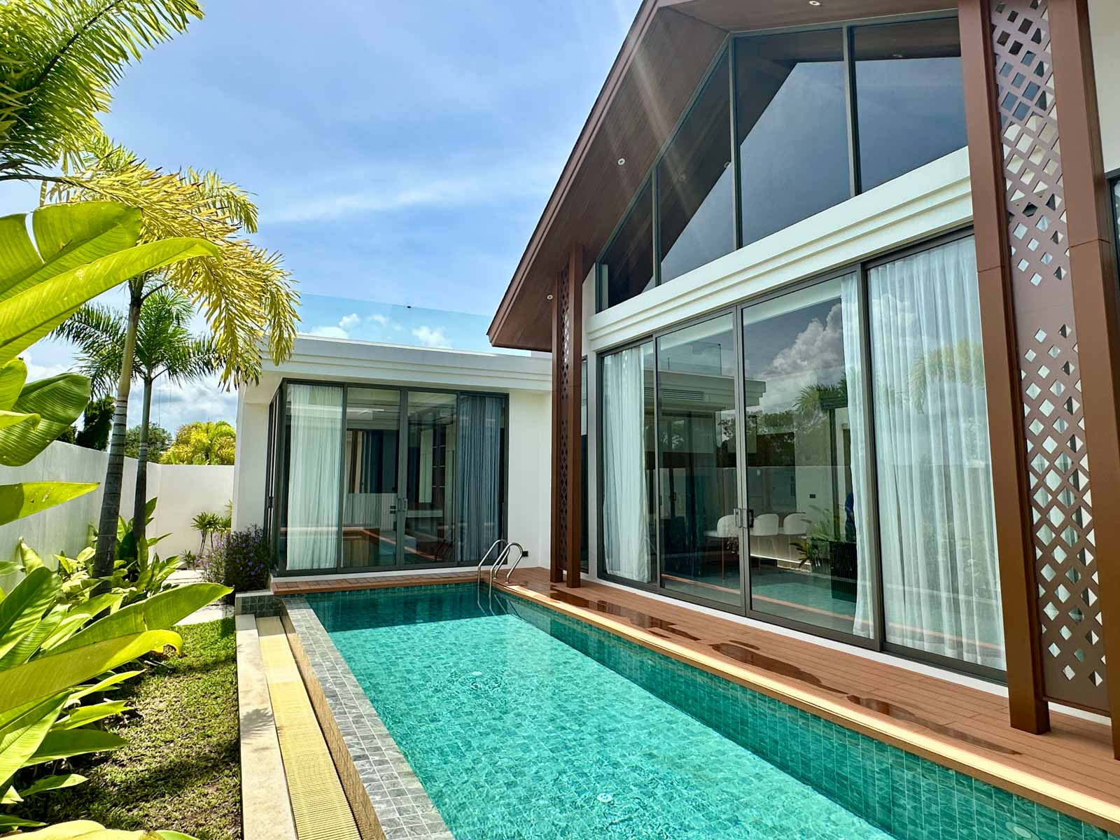 3-Bedroom Ozone Resale Villa - Ready to move & 1-Year Financing Plan - Photo 4
