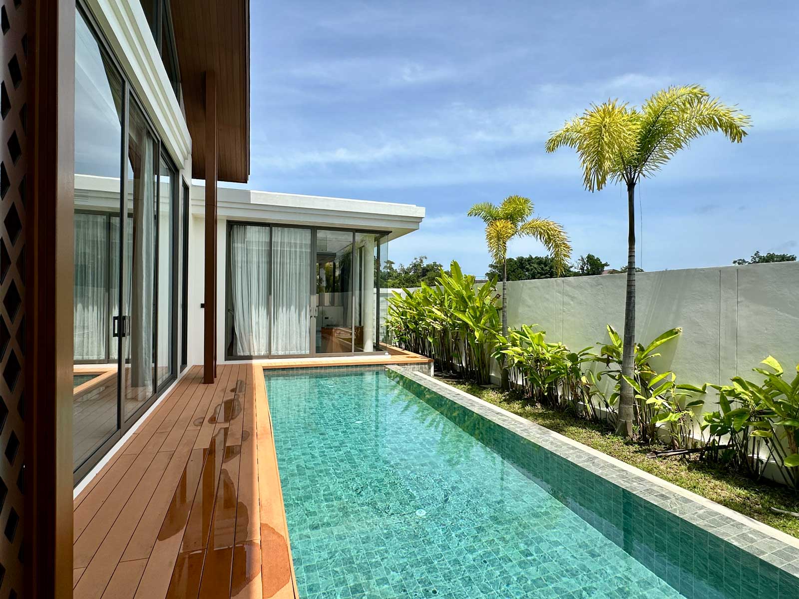 3-Bedroom Ozone Resale Villa - Ready to move & 1-Year Financing Plan - Photo 2