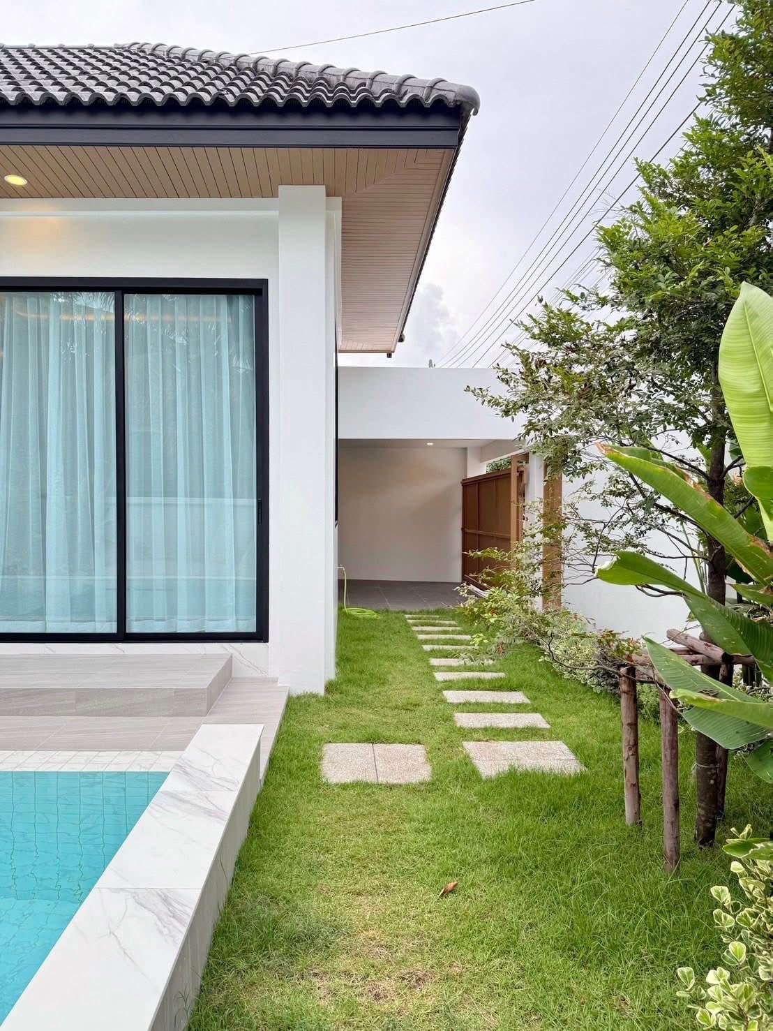 Ready to Move In Private Pool Kathu Villa for Sale - Near BIS - Photo 6