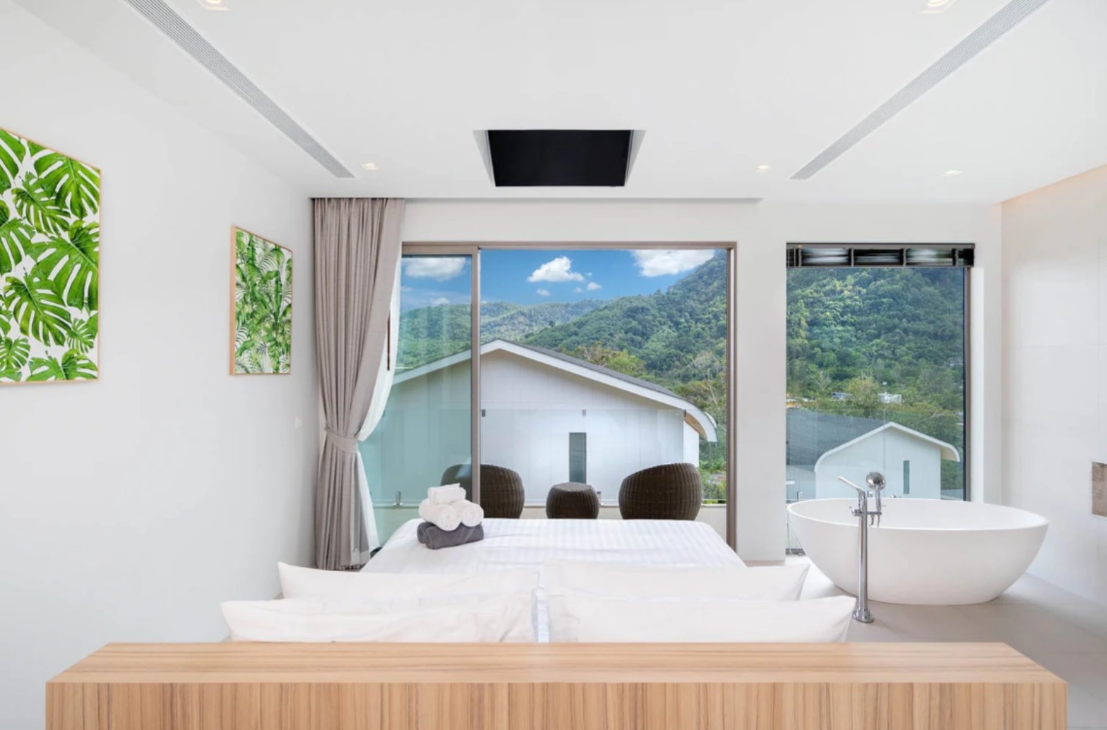 3 Bedroom Resale Himmapana Villa Available in Kamala - Photo 8