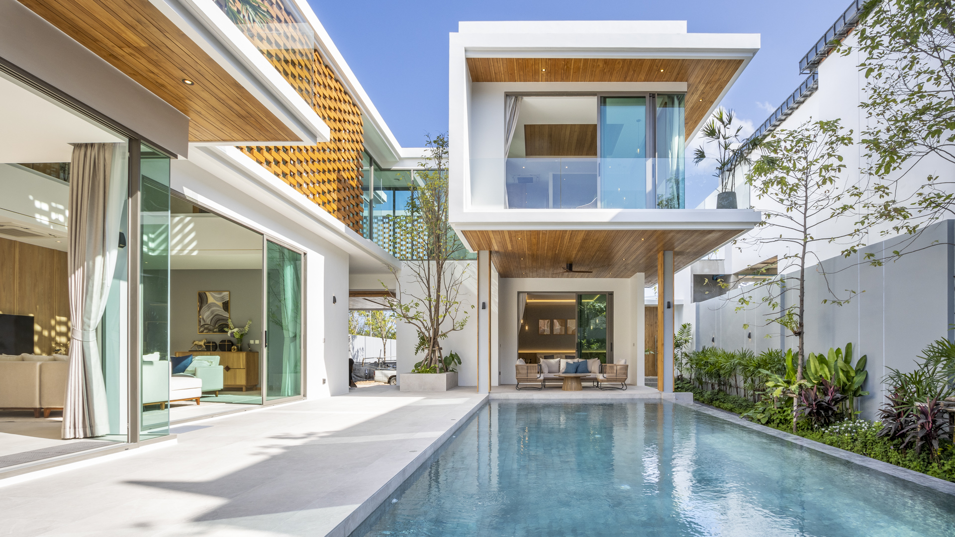 The Teak - Two-storey Layouts and Contemporary Tropical Architecture - Photo 5