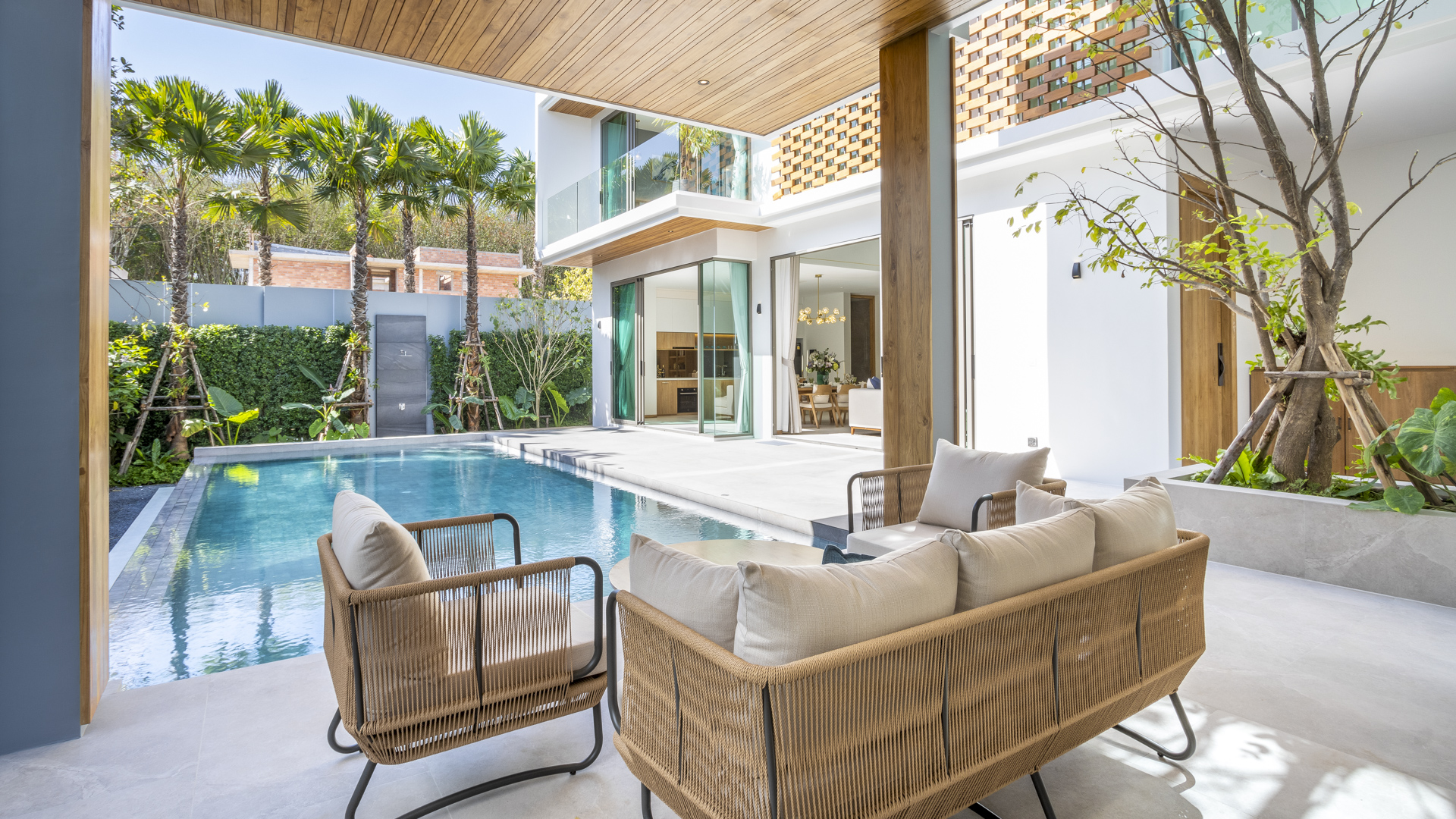 The Teak - Two-storey Layouts and Contemporary Tropical Architecture - Photo 3