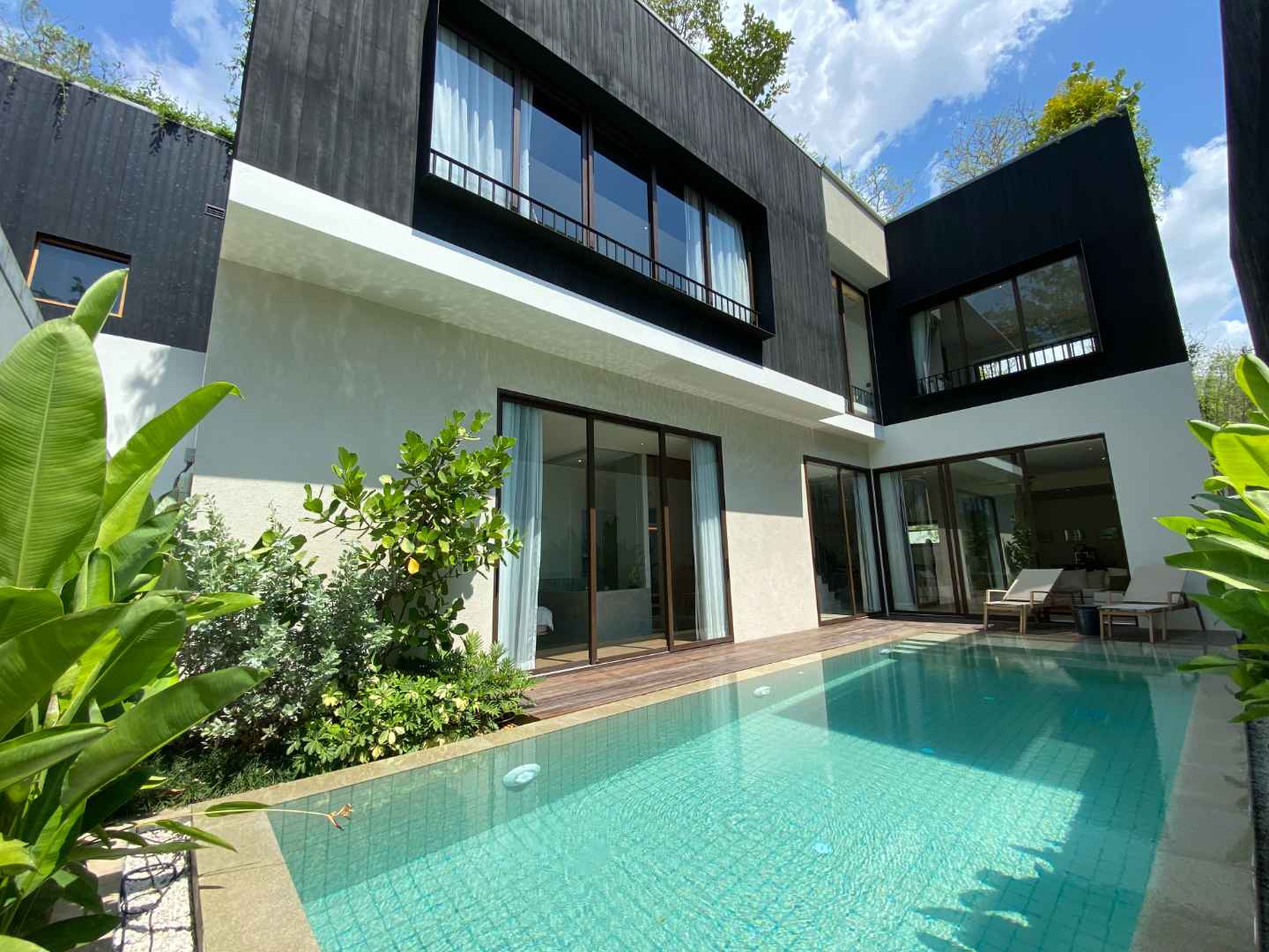 Villa Qabalah - In The Heart of Cherngtalay, Phuket - Photo 4