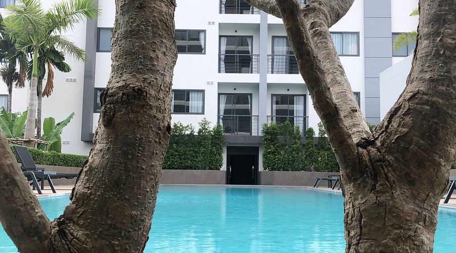 NOON Village Tower 2 & Tower 1 Chalong - Low-Rise Condominium with Pool and Sea Views - Photo 4