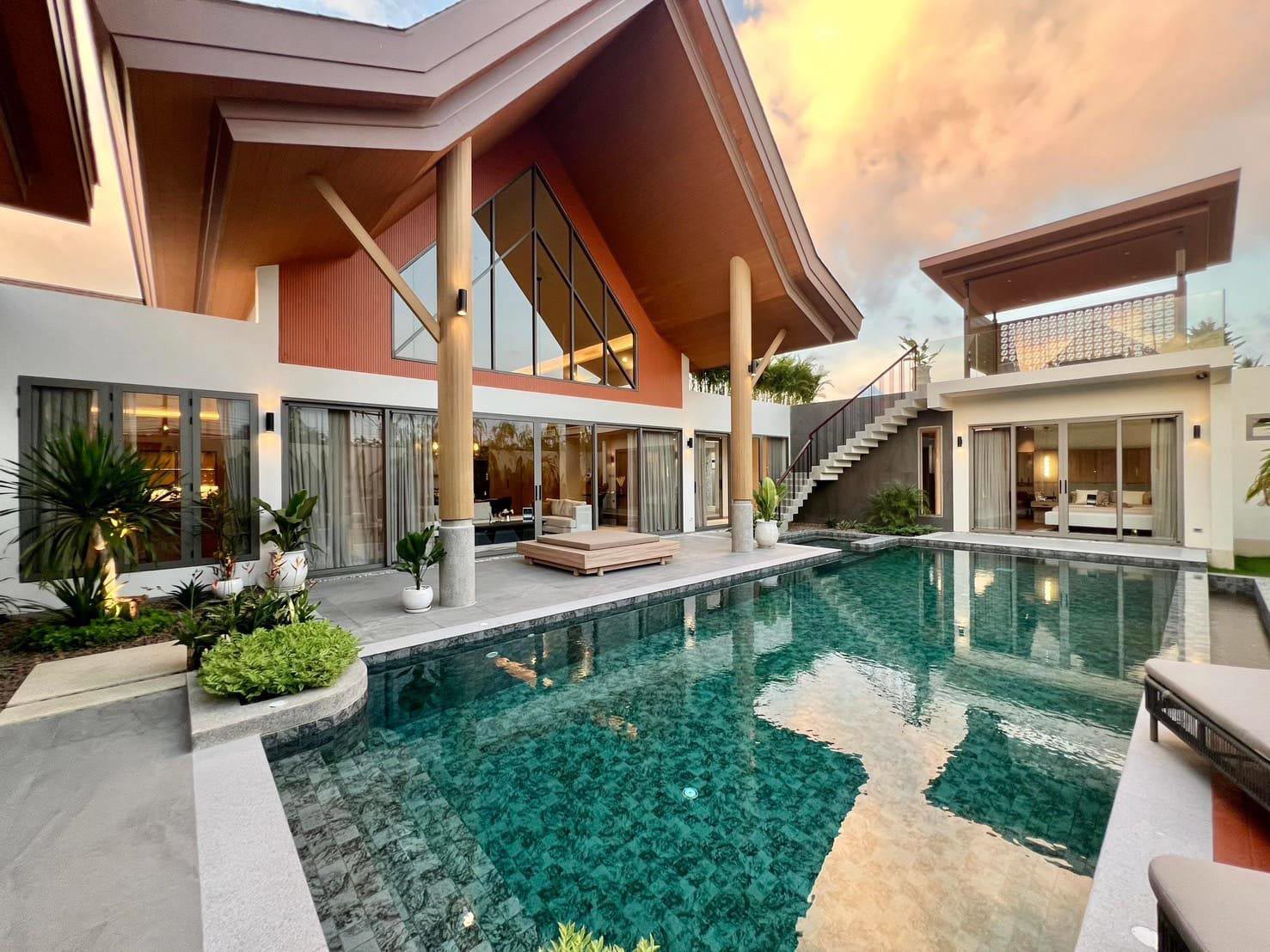Erawana Grand - Inspired by the Traditional Elegance of Thailand's Historic Ayutthaya period. - Photo 4
