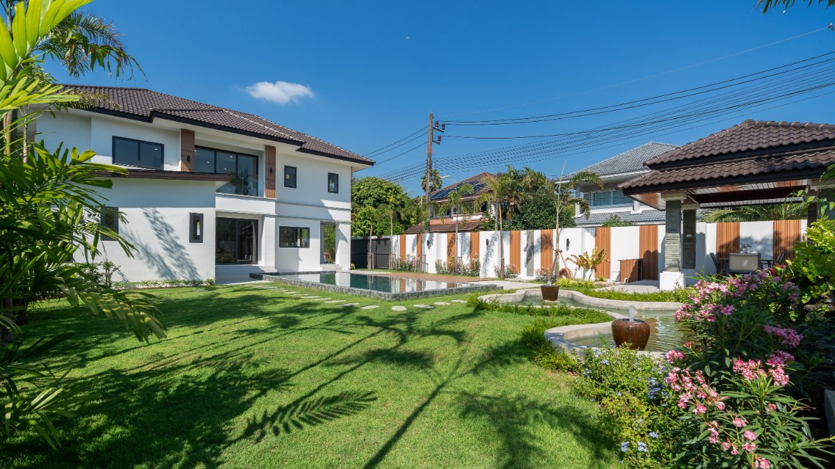 Interior view of 4 Bedroom Modern Stand Alone Villa for Sale in Thalang
