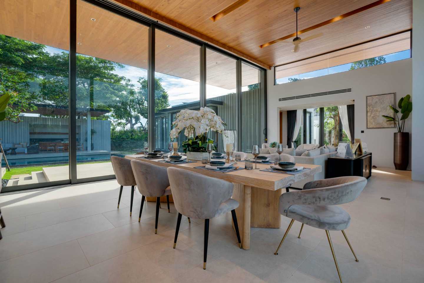 Interior view of 4 Bedroom Modern Luxurious Villa for Sale at Botanica Foresta – Type 4C