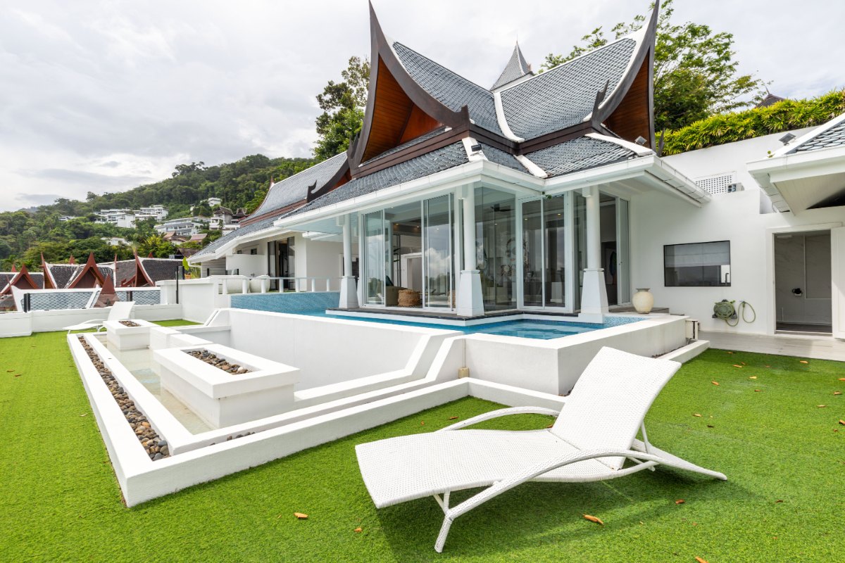 Interior view of 5 Bedroom Sea View Pool Villa for Sale at Baan Thai Surin Hill