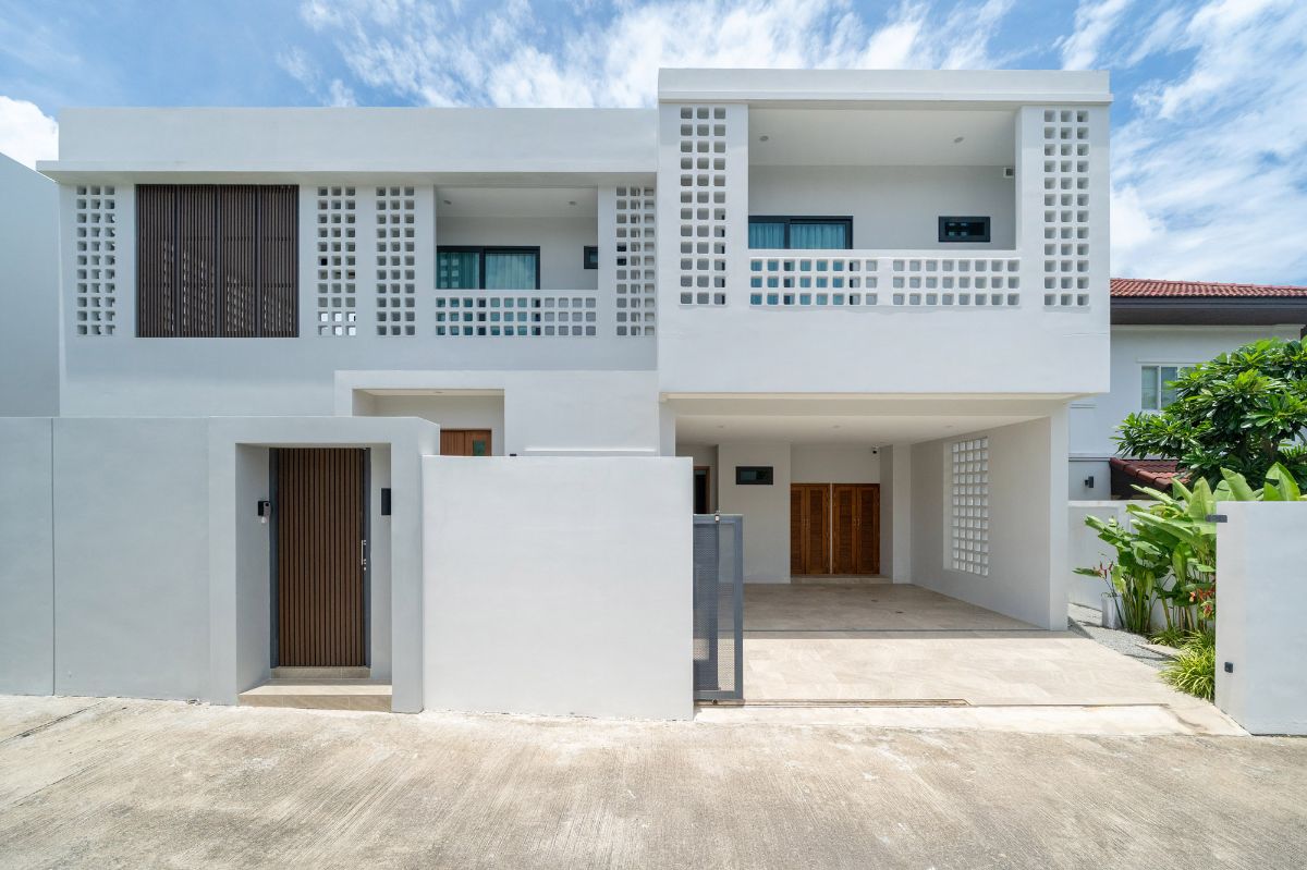 Interior view of 4 Bedroom Private Shelly Villa for Sale in Rawai