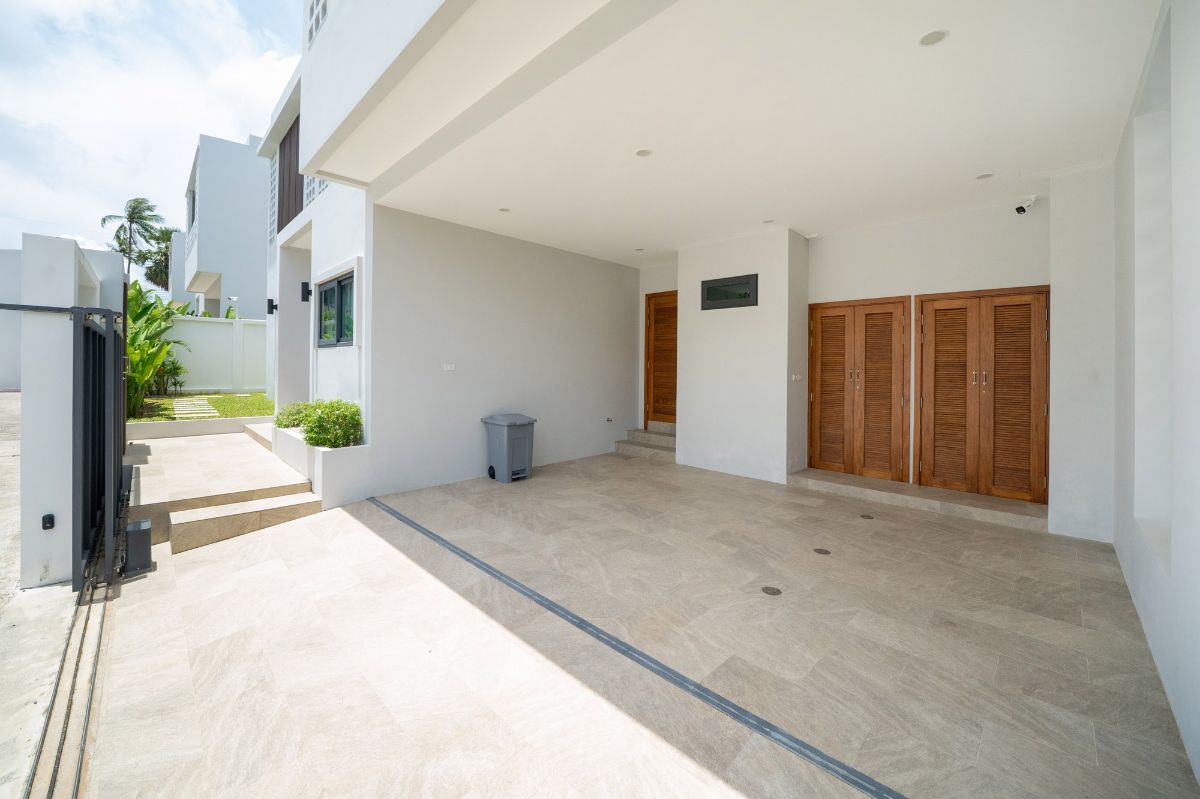 Interior view of 4 Bedroom Private Shelly Villa for Sale in Rawai