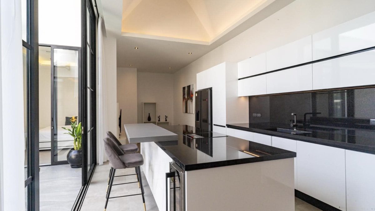 Interior view of 3-Bedroom Baan Suan Neramit 5, Si Sunthon Phuket Villa for Sale