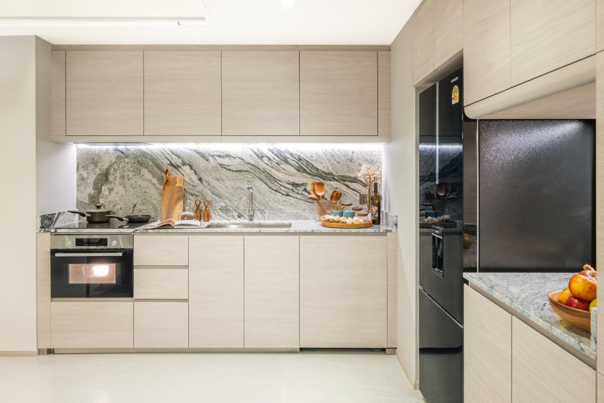 Interior view of 2 Bedroom Foreign Freehold Condo for Sale at Laguna Bayside Beach Residences