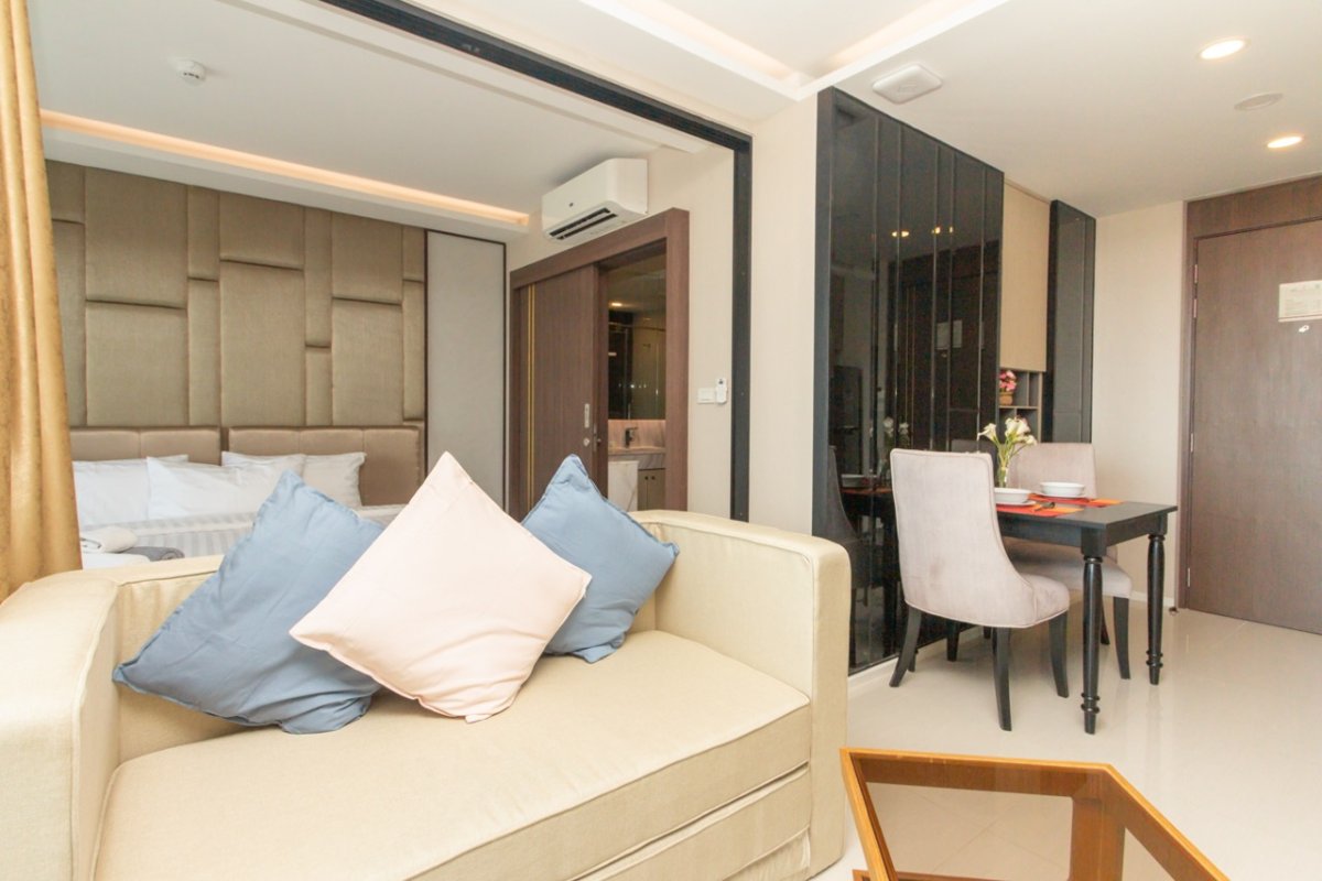 Interior view of Foreign Freehold 1-Bedroom Sea View Condo for Sale in Mida Grande Resort, Surin Beach, Phuket