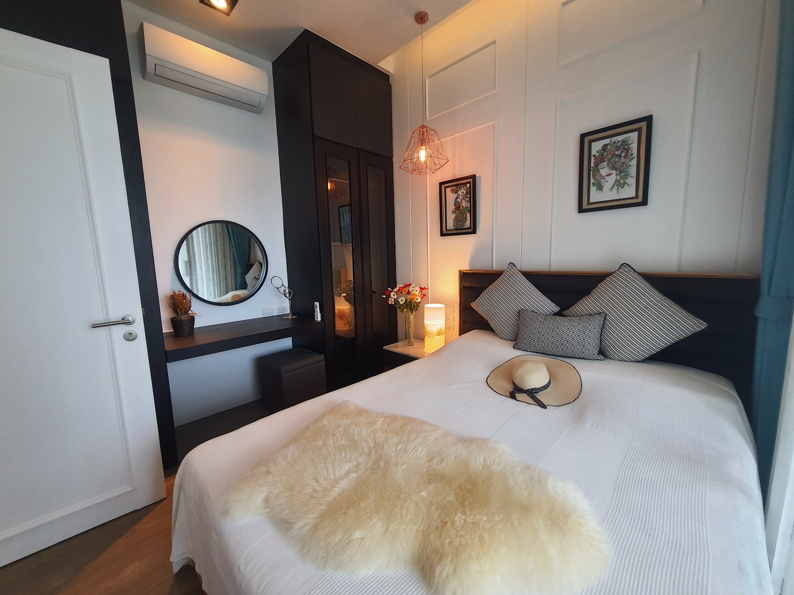 Interior view of 2 Bedroom Sea View Apartment for Sale at Saturdays Condo, Rawai - B4268-9
