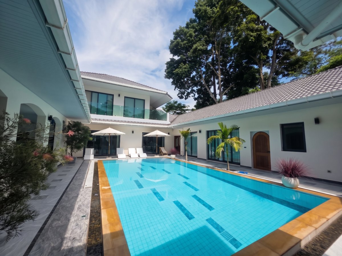 Interior view of Modern & Spacious 4-Bedroom Mediterranean Style Rawai Villa for Sale