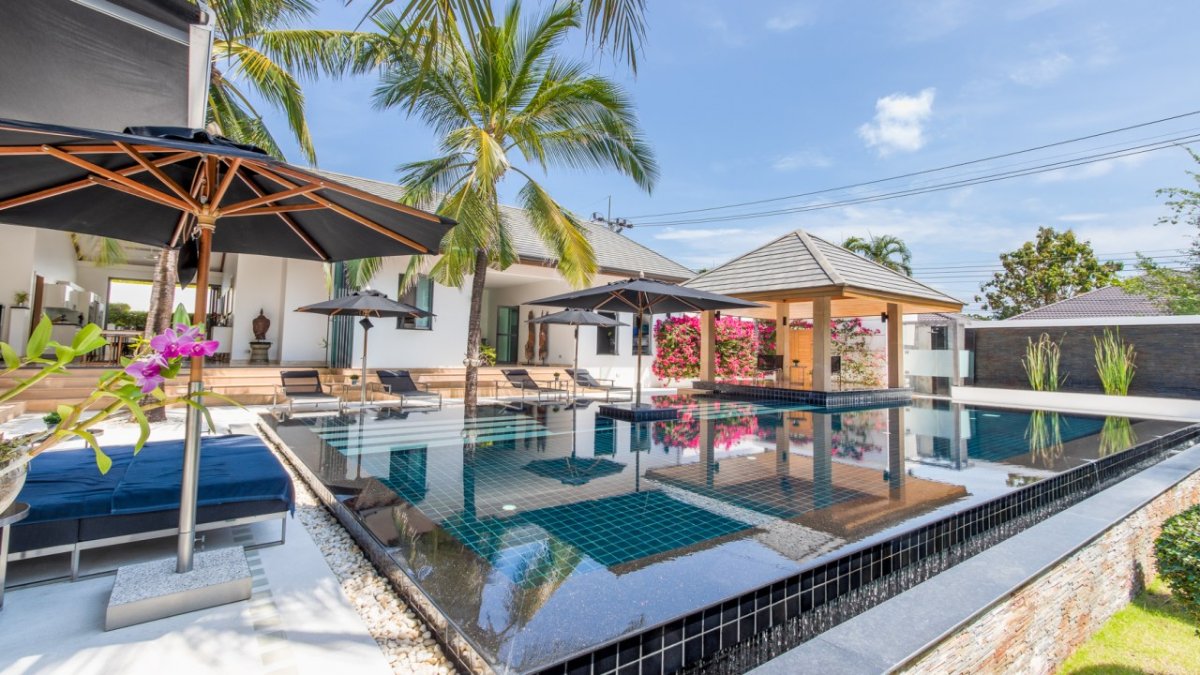 Exquisite 5-Bedroom Pool Villa with Large Garden in Rawai on Massive Plot