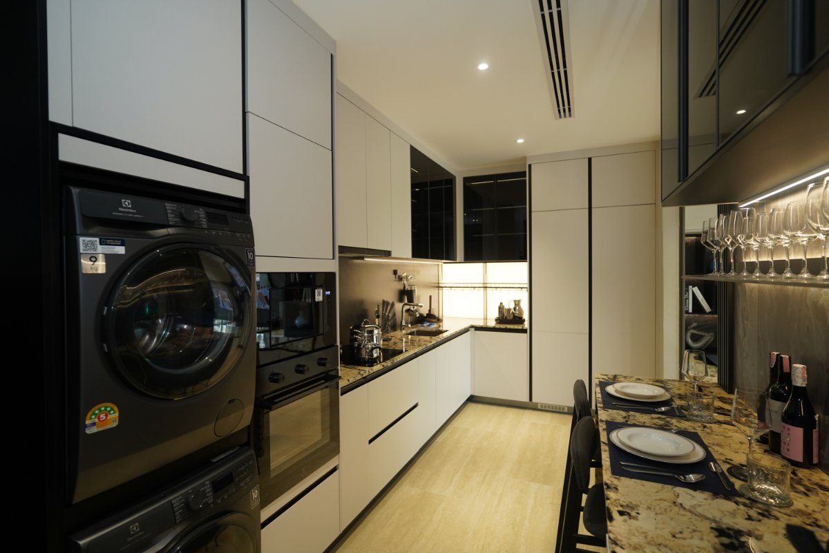 Interior view of 2 Bedroom Large Condo for Sale at The Liberty Condominium by Wallaya