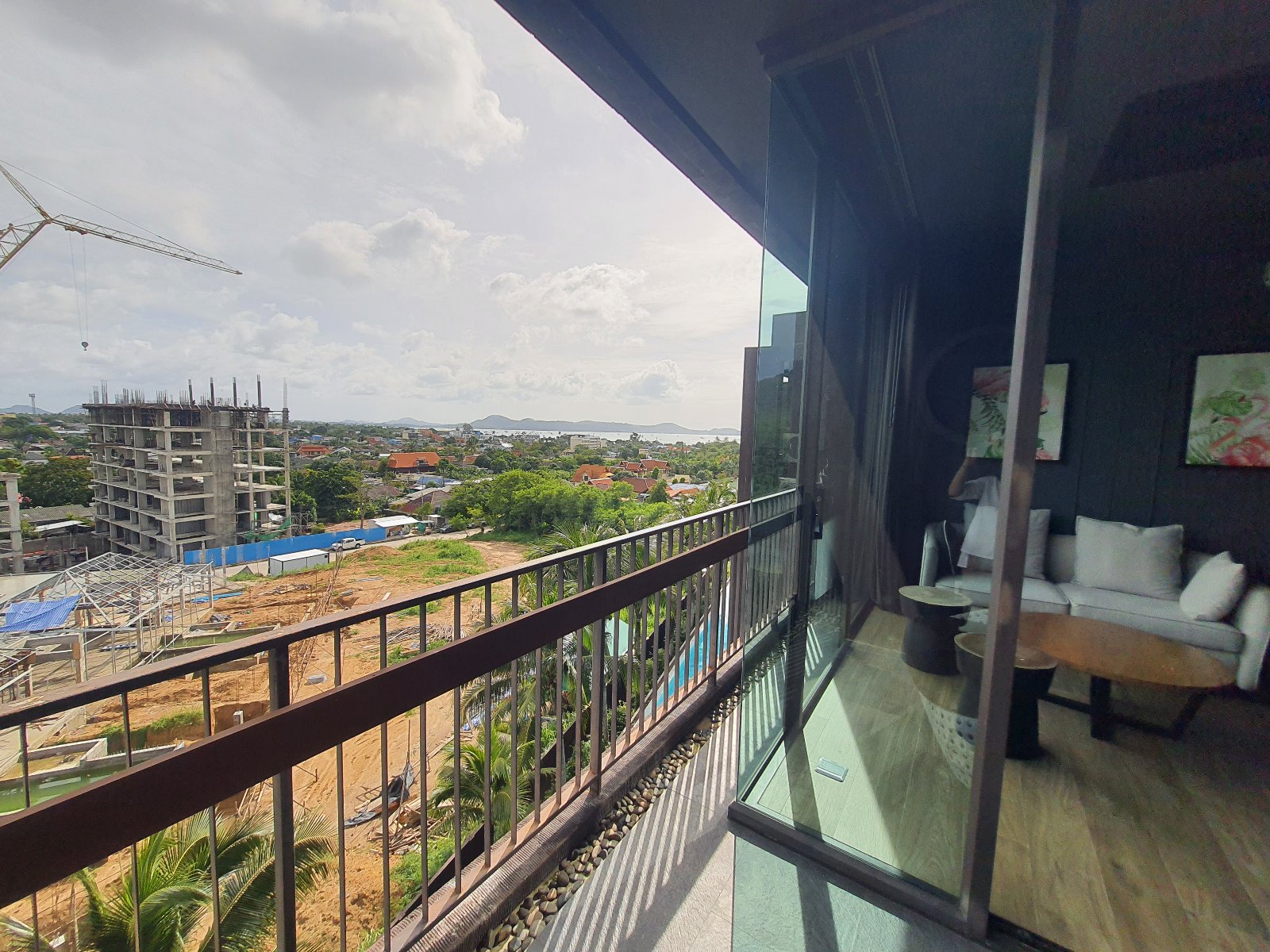 Interior view of 2 Bedroom Condo with Partial Sea View for Sale at Saturdays Condo, Rawai - B4267