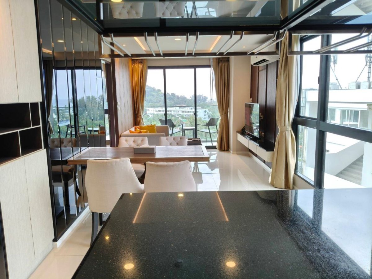 Interior view of Foreign Freehold 2-Bedroom Sea View Condo for Sale in Panora Mida Grande Surin