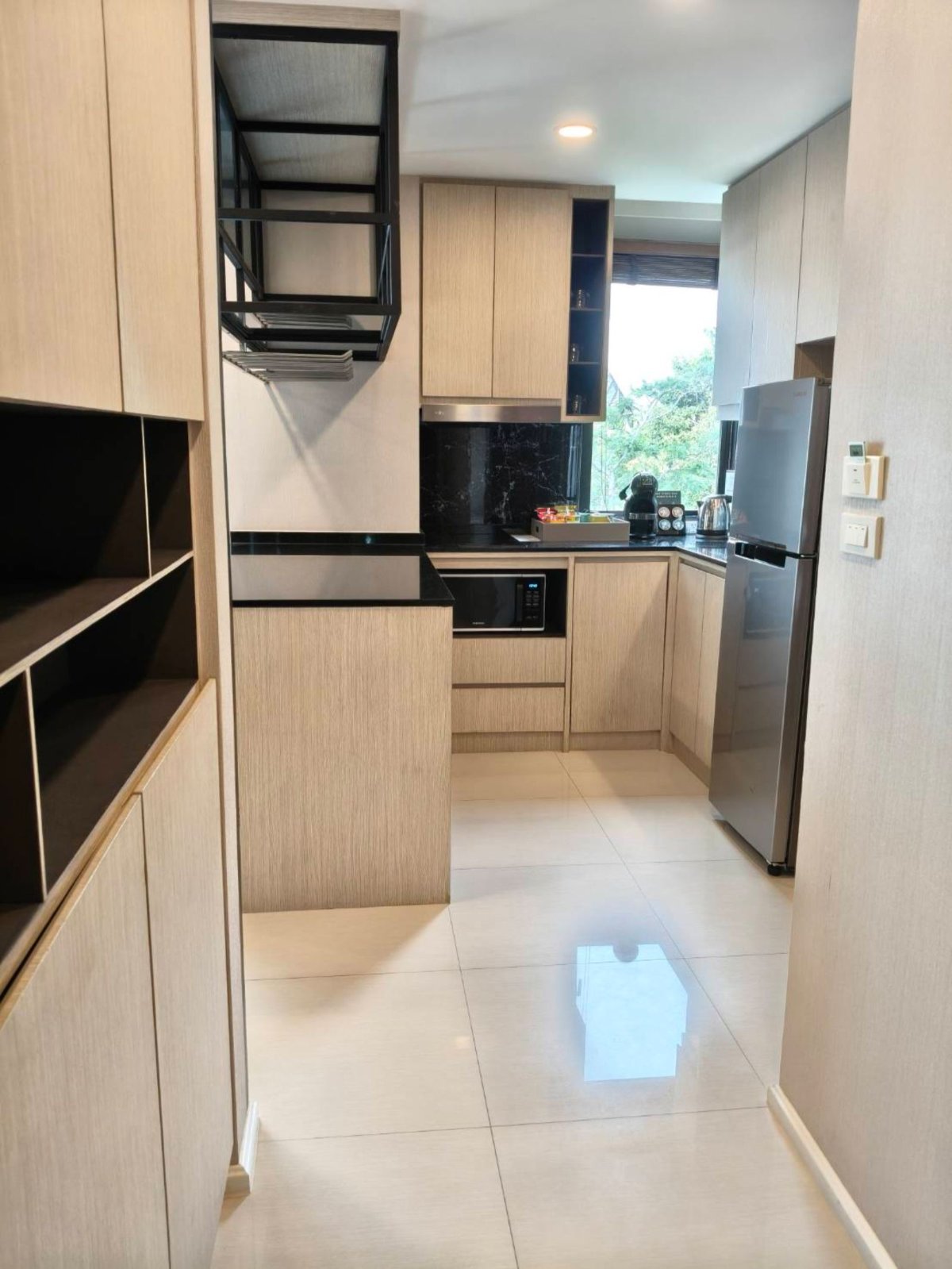 Interior view of Foreign Freehold 2-Bedroom Sea View Condo for Sale in Panora Mida Grande Surin