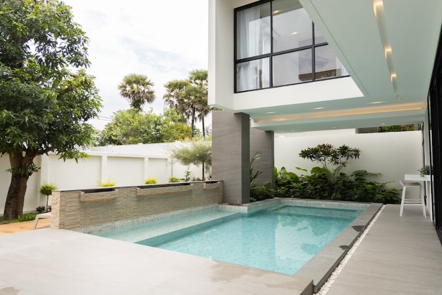 Interior view of Larger 3-Bedroom Villa in Dareeya Villas on Bangtao Beach Road - 200 meters from Beach