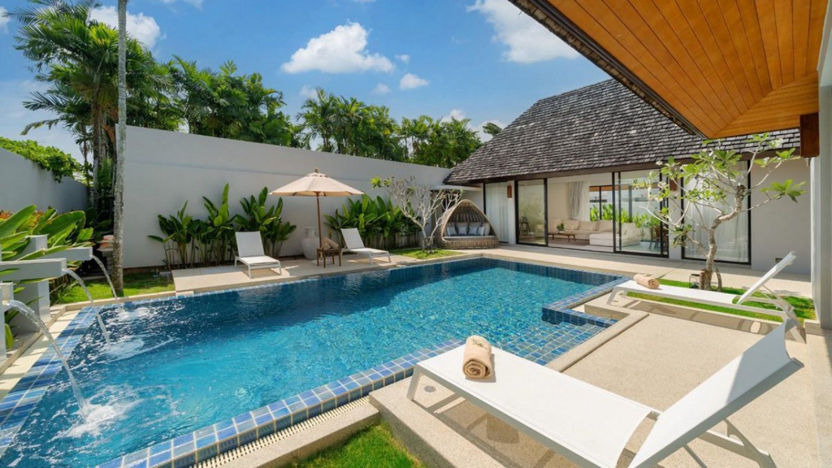 Interior view of 4 Bedroom Resale Pool Villa for Sale at Anchan Villas, Layan