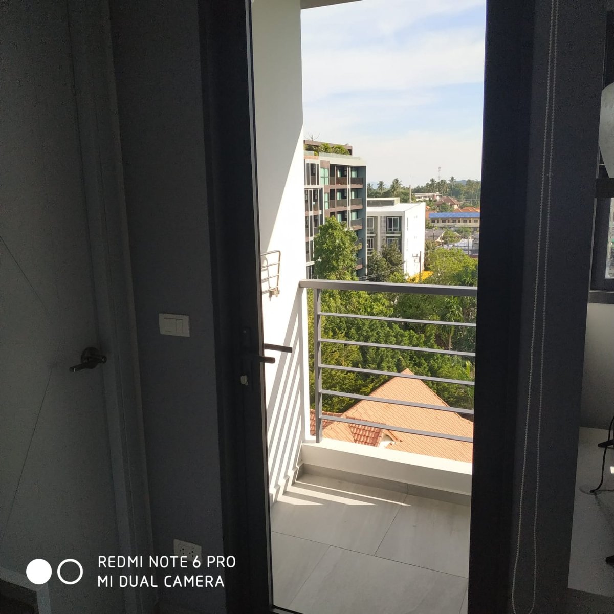 Interior view of Fully Furnished 2-Bedroom Foreign Freehold Condo for Sale in Noon Village Tower 2, Chalong