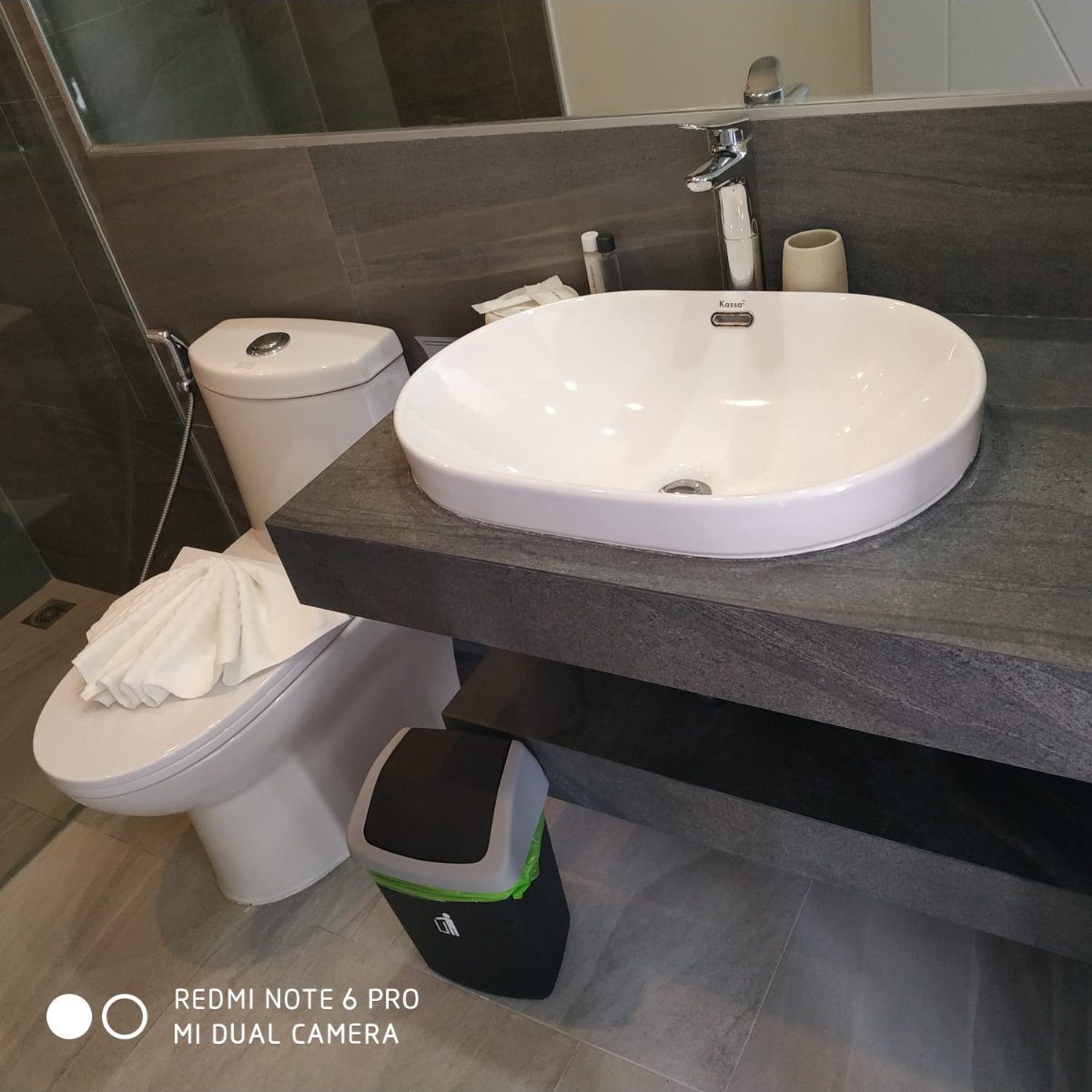 Interior view of Fully Furnished 2-Bedroom Foreign Freehold Condo for Sale in Noon Village Tower 2, Chalong