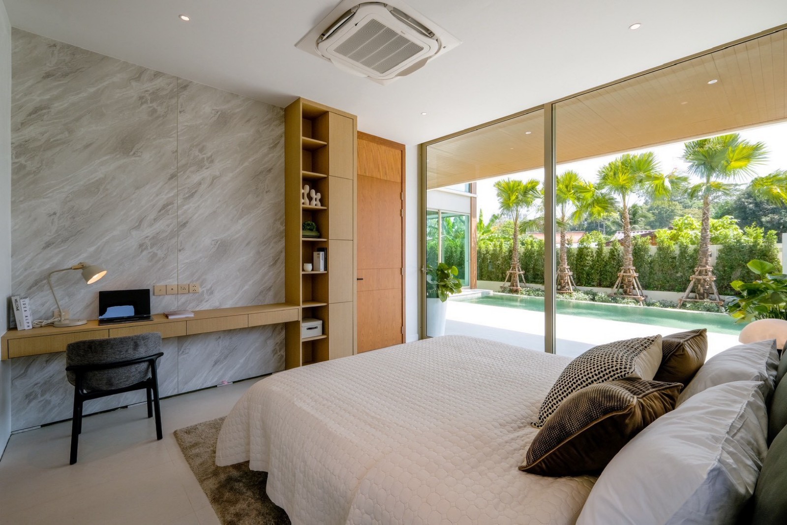 Exterior view of Luxurious 5 Bed Salila Sol Pool Villa - Walking Distance to Boat Avenue - Type B