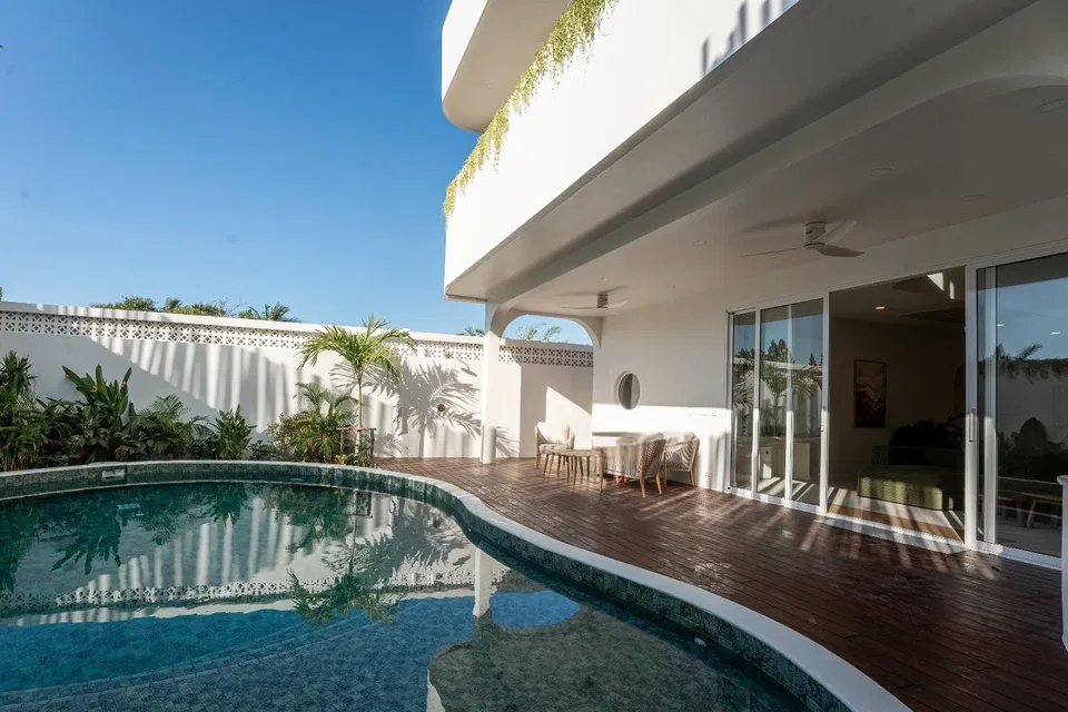 5 Bedroom Luxurious Mediterranean Style Pool Villa in Rawai - Image 2