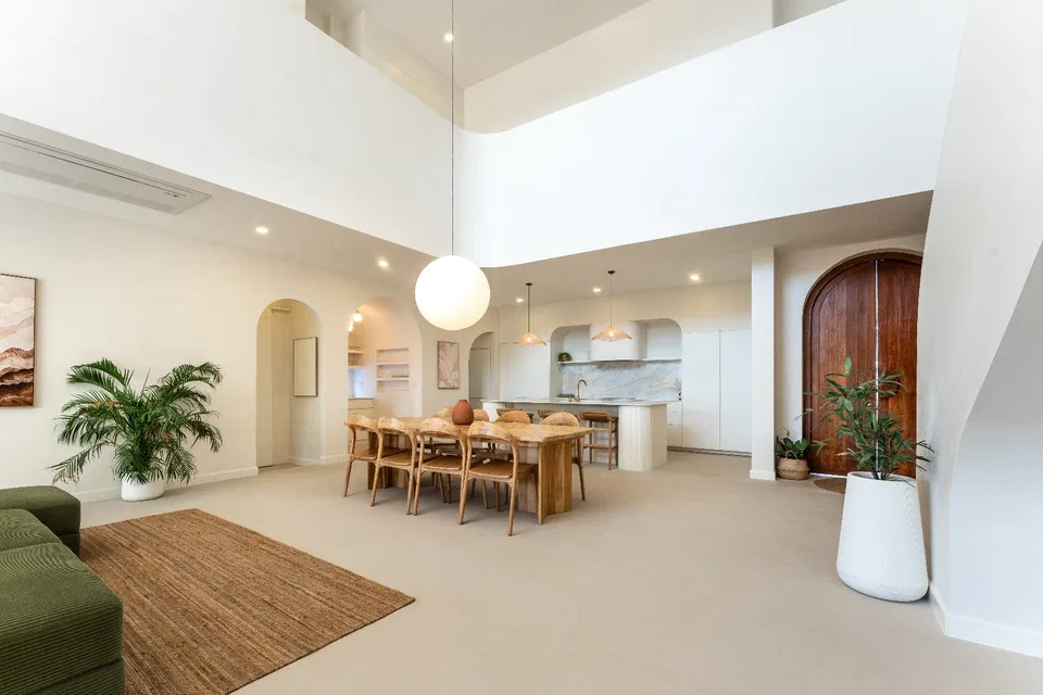 5 Bedroom Luxurious Mediterranean Style Pool Villa in Rawai - Image 3