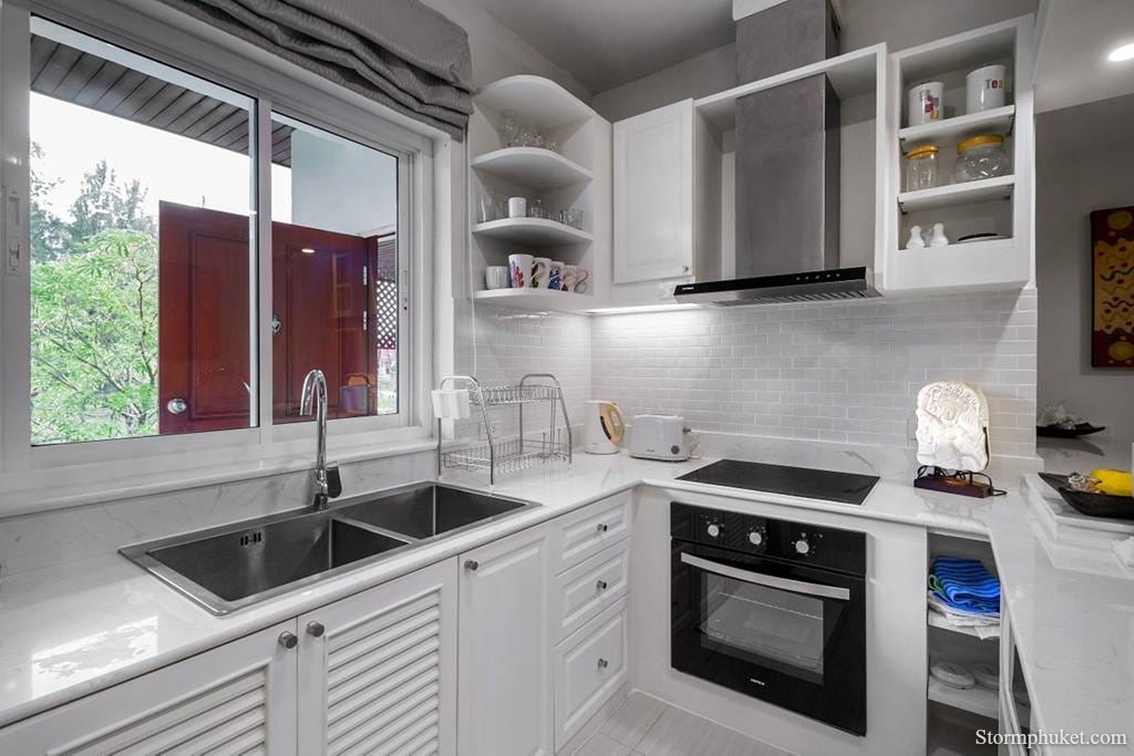 Interior view of Foreign Freehold 2-Bedroom Condo for Sale in The Sands Naiharn Beach