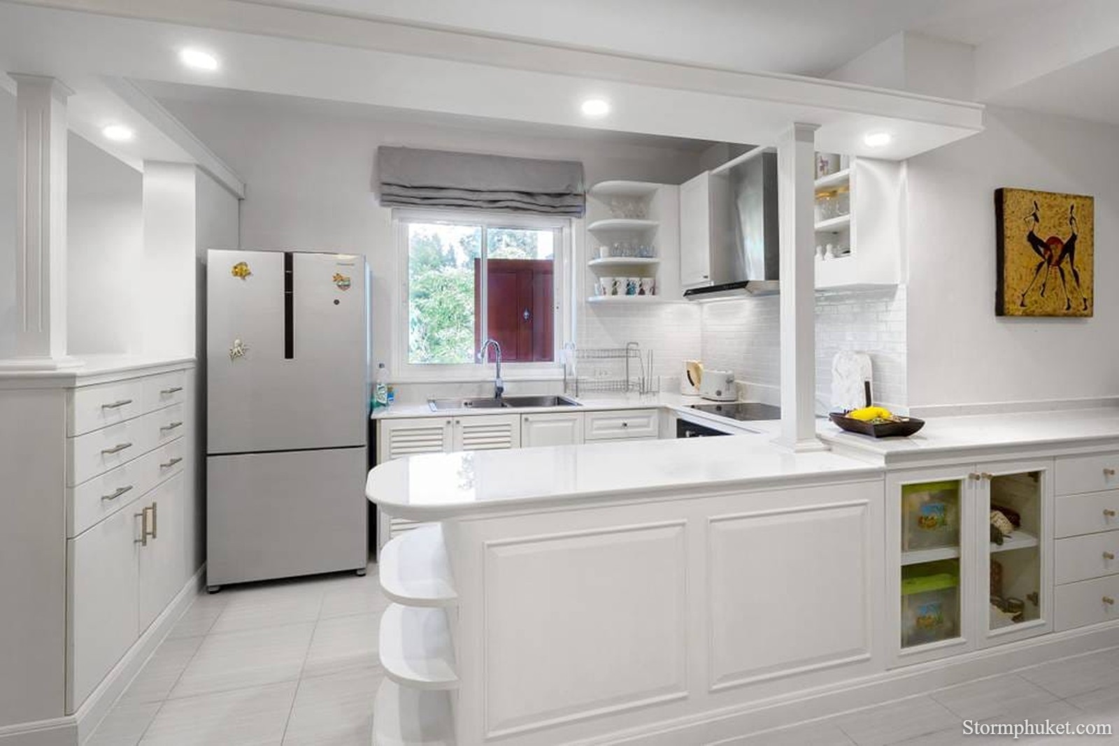 Interior view of Foreign Freehold 2-Bedroom Condo for Sale in The Sands Naiharn Beach