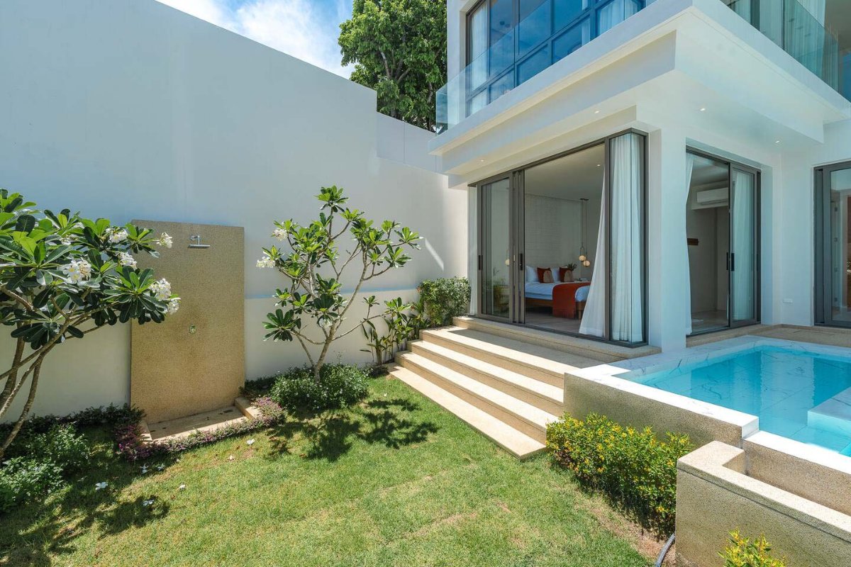 Interior view of 4 Bedroom Resale Pool Villa for Sale at Alisa Villas, Pasak