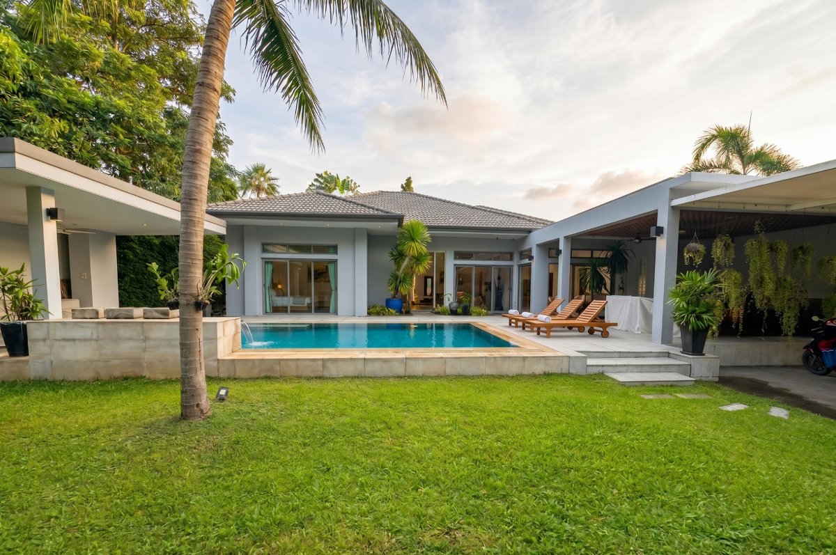 Interior view of Spacious 4-Bedroom Standalone Pool Villa in Kok Tanod, Cherngtalay