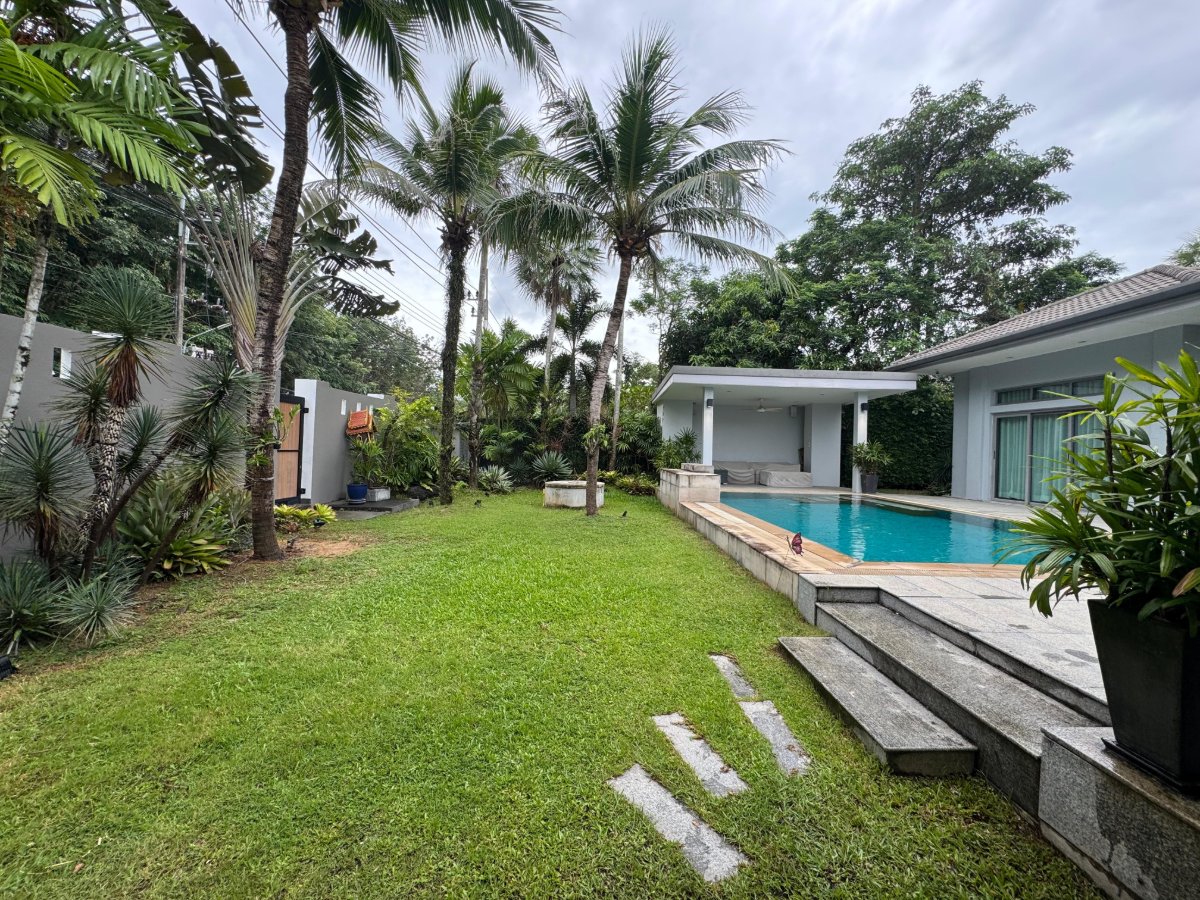 Interior view of Spacious 4-Bedroom Standalone Pool Villa in Kok Tanod, Cherngtalay