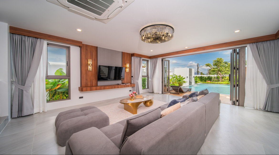 Interior view of Luxury 6 Bedroom Private Pool Villa in Bangtao/Cherngtalay - Alisa Grand Villa
