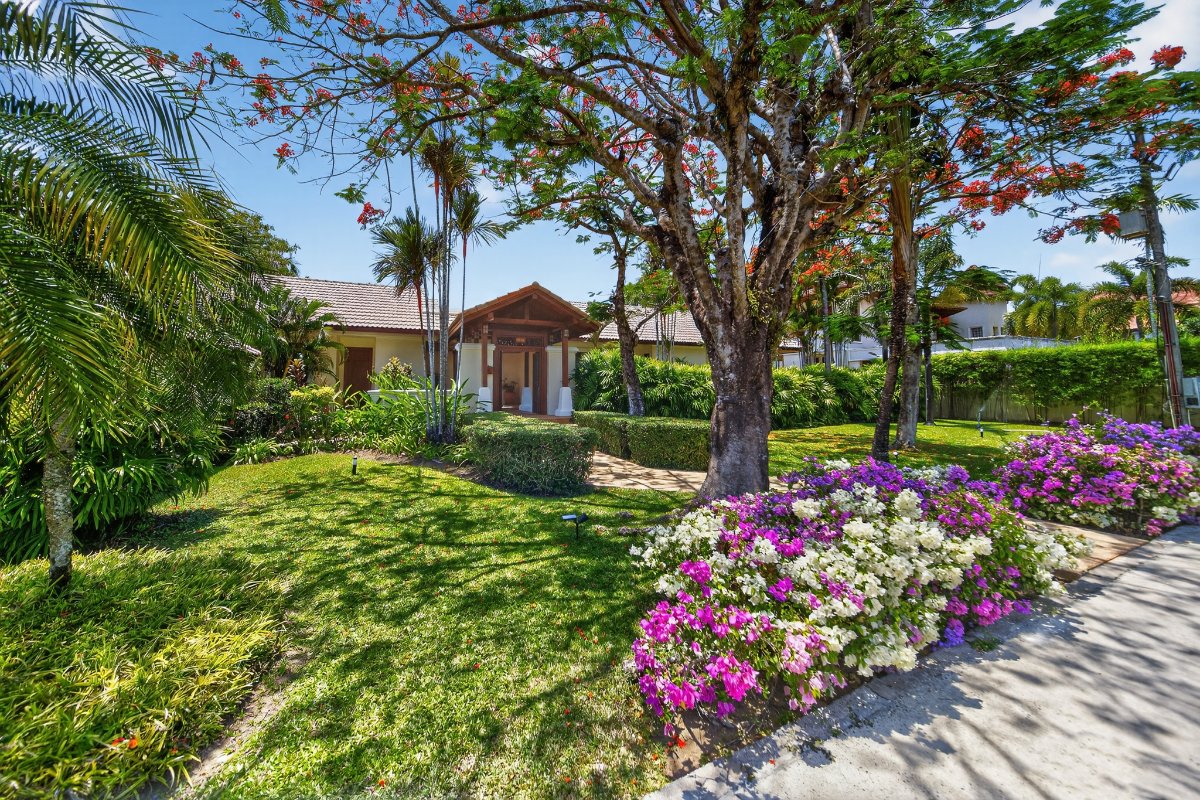 Lakefront Laguna Homes Golf Villa for Sale - Photo 8