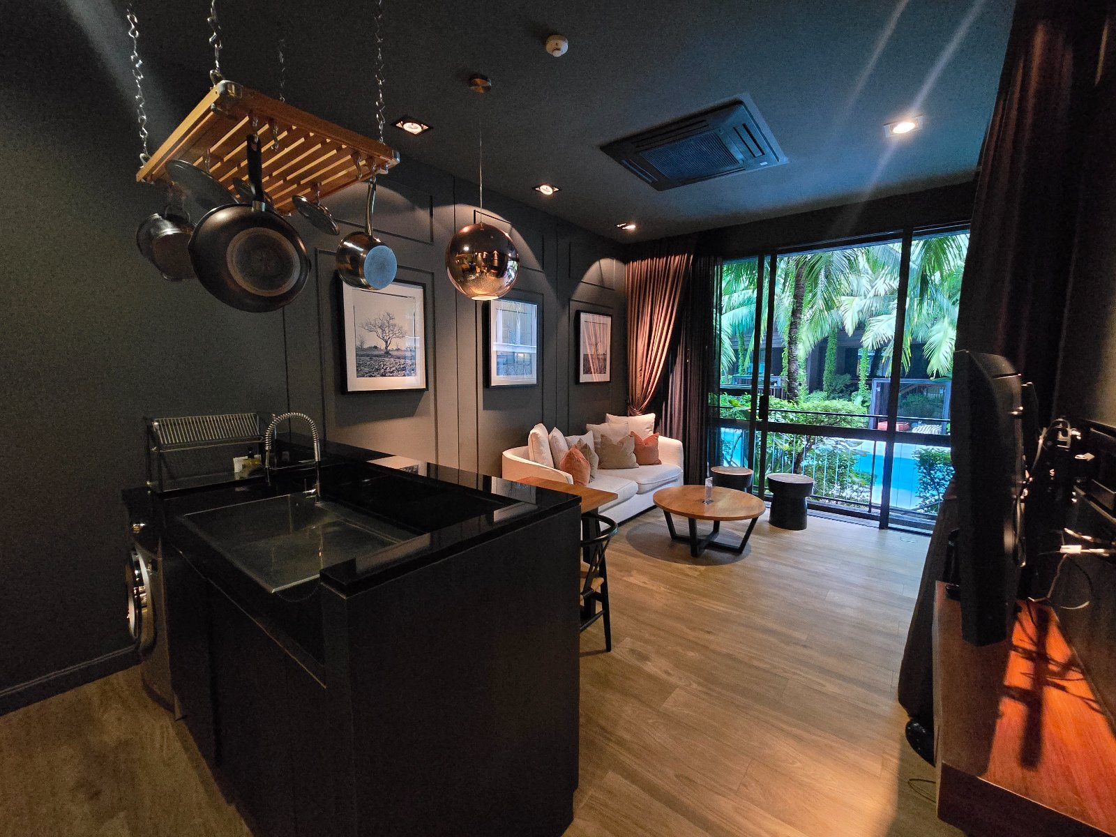Interior view of 1 Bedroom Stylish Condo for Sale at Saturdays Condo, Rawai - A1191