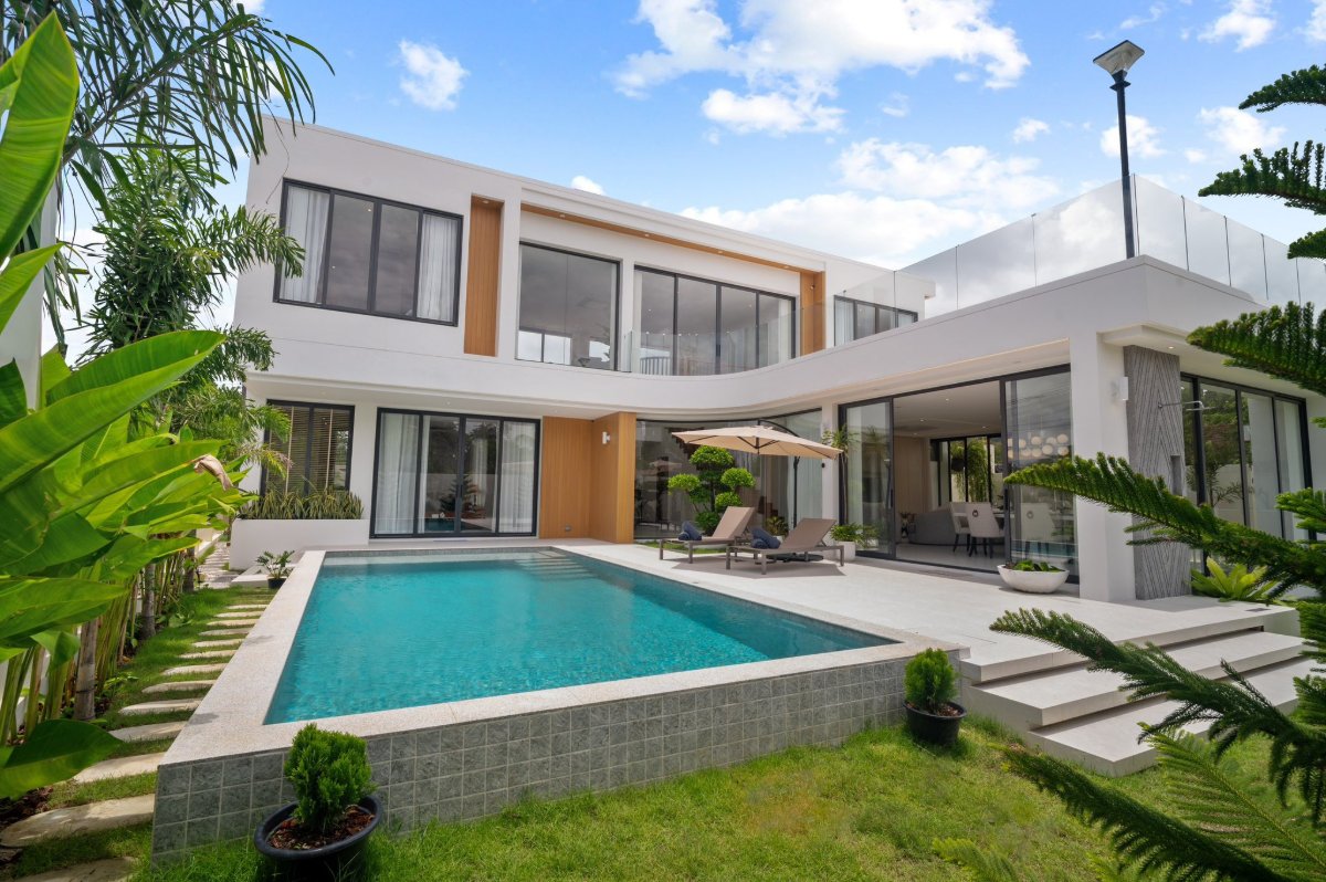 Interior view of 4-Bedroom Pool Villas for Sale at Sinara Villas in Thalang