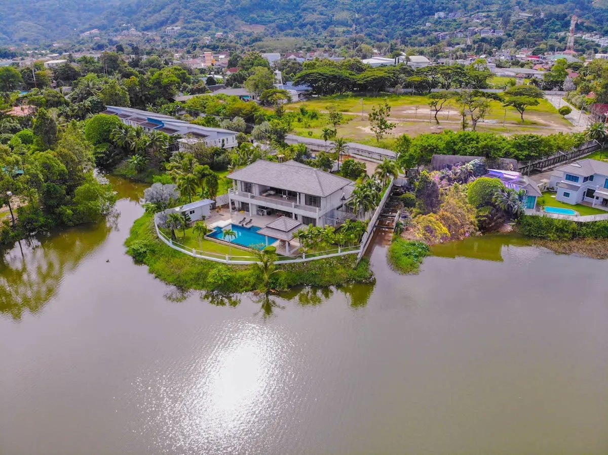 Exterior view of Lakefront 5-Bedroom Pool Villa on 1 Rai for Sale - Ladawan by Land & House Park Chalong
