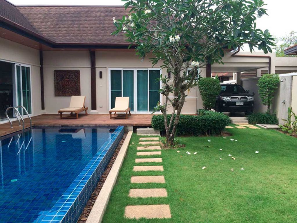 Modern Oriental-style 4-Bedroom Pool villa for Sale in Two Villas Tara Layan Beach