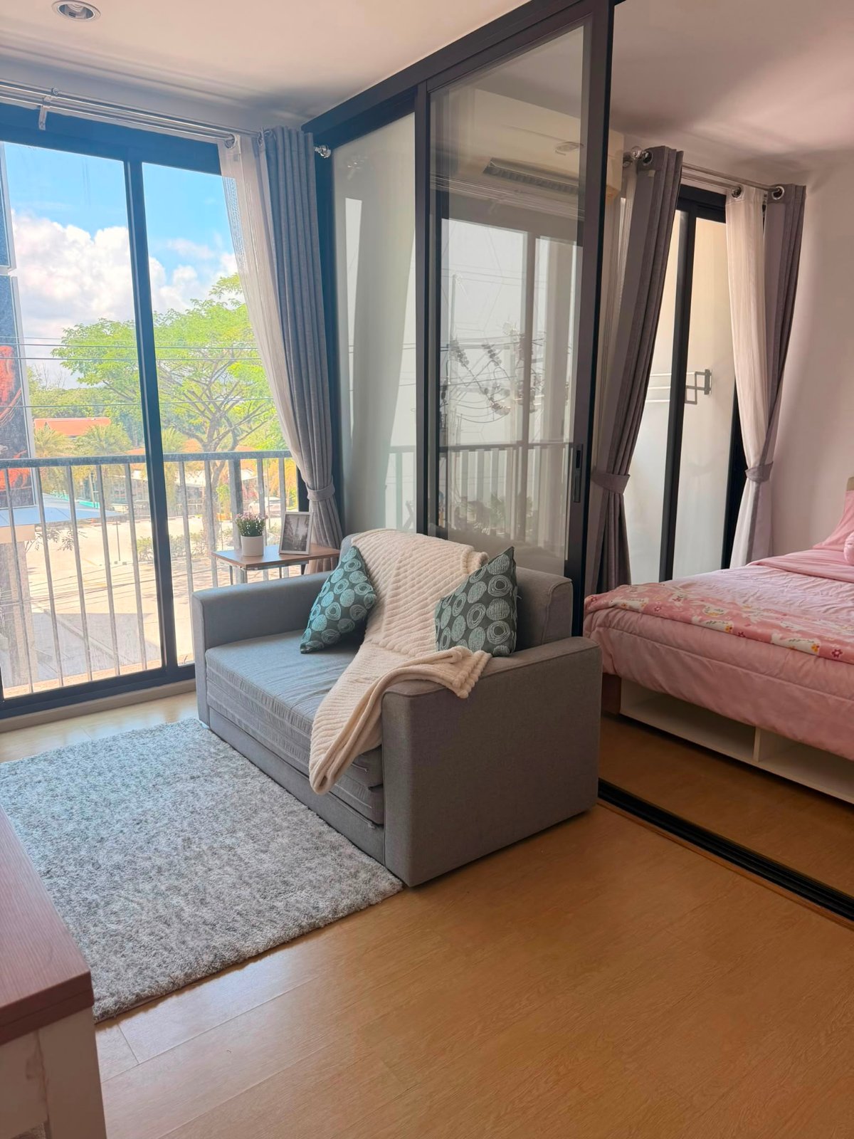 Interior view of 1 Bedroom Condominium at Zcape 2 Condominium - Near Laguna Phuket