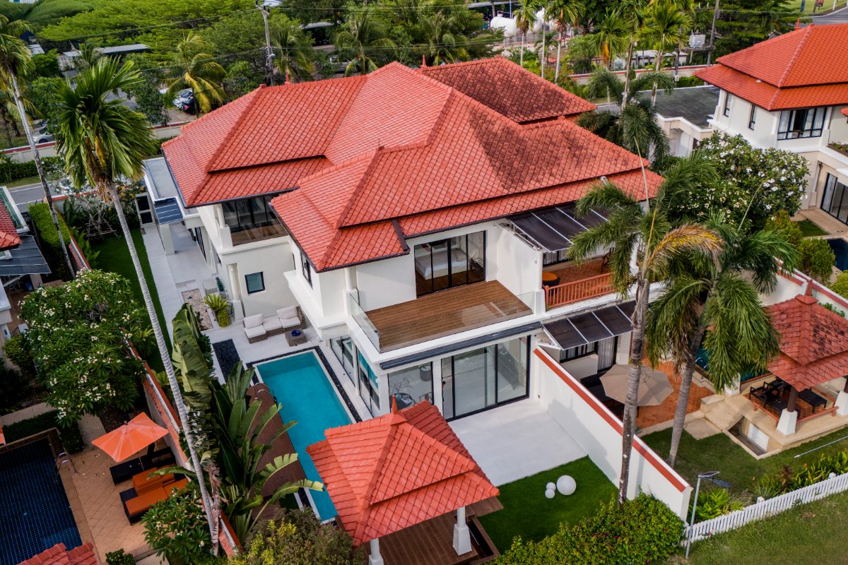 Interior view of 3 Bedroom Fully Rebuilt Golf View Villa for Sale at Laguna Fairway