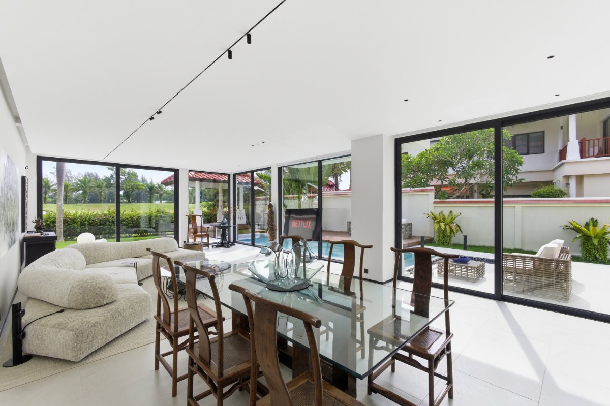 Interior view of 3 Bedroom Fully Rebuilt Golf View Villa for Sale at Laguna Fairway