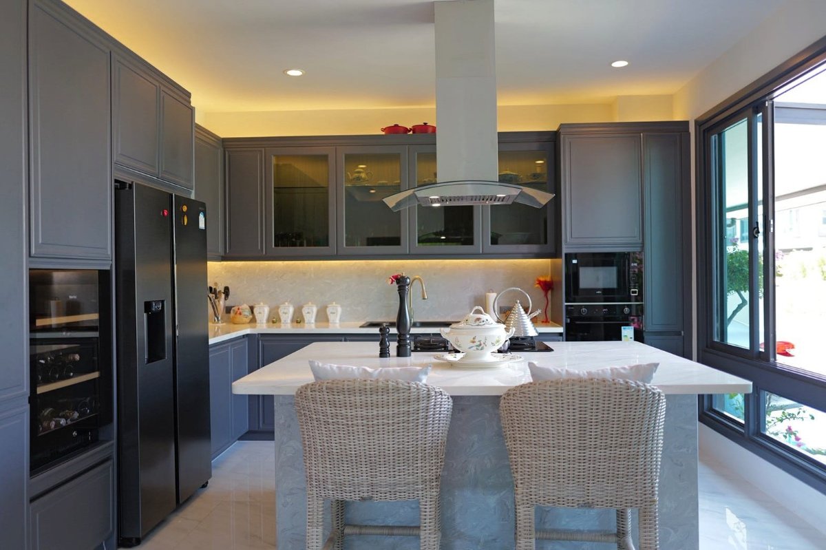 Interior view of Spacious 3-Bedroom Executive Modern House in Supalai Lake Ville, Ko Kaeo, Phuket