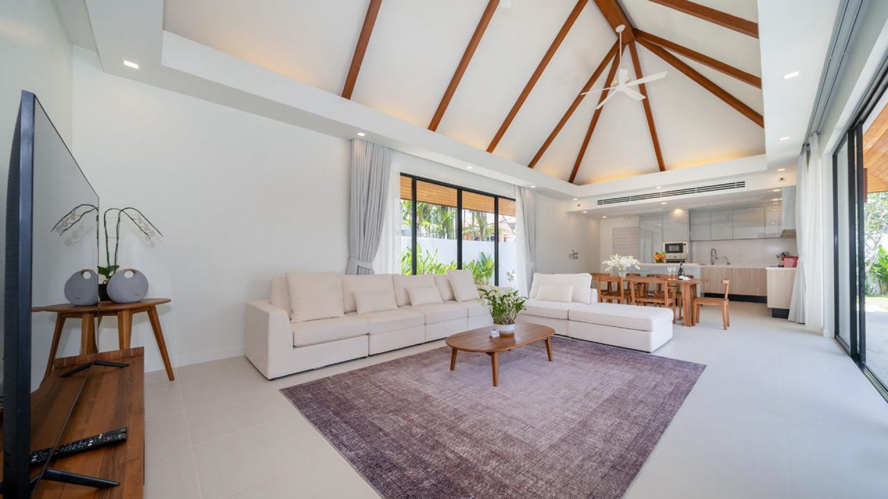 Interior view of Tropical 4-Bedroom Ready-to-move-in Pool Villa for Sale in Anchan Phase 1