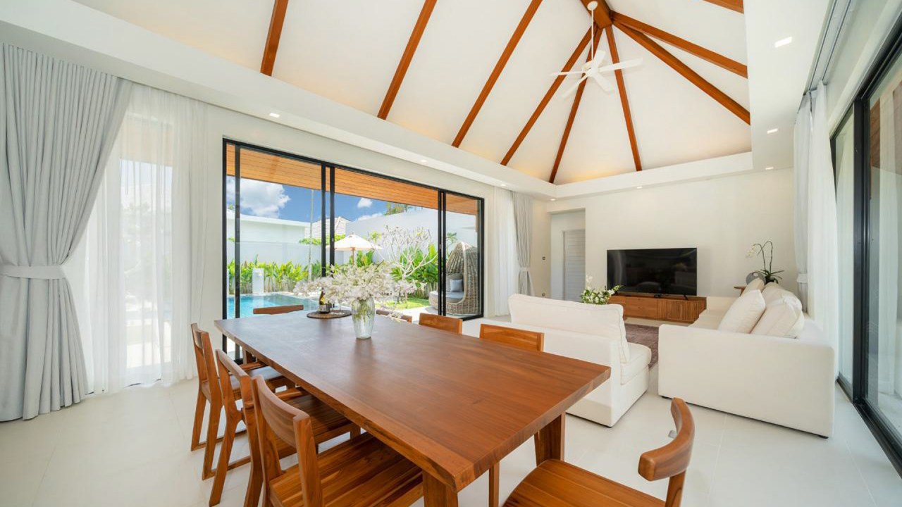Interior view of Tropical 4-Bedroom Ready-to-move-in Pool Villa for Sale in Anchan Phase 1